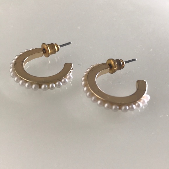 🌞3 for $40!🌞 Delicate earrings with small pearls - Picture 3 of 5